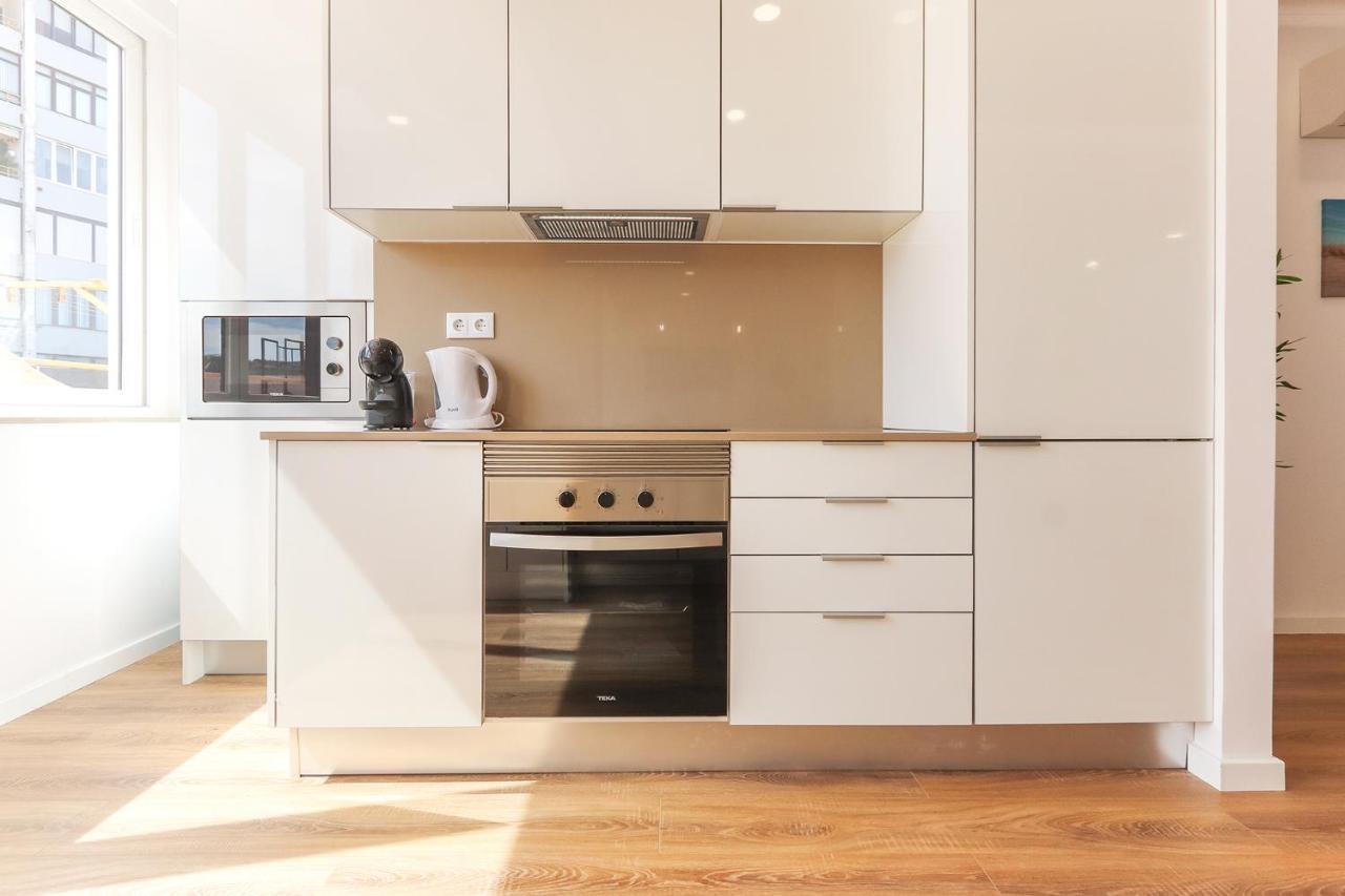 Vita Portucale ! Costa Da Caparica Sunny Design Apartment Luaran gambar